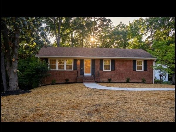 1703 Gracewood Drive , Greensboro, NC 27408