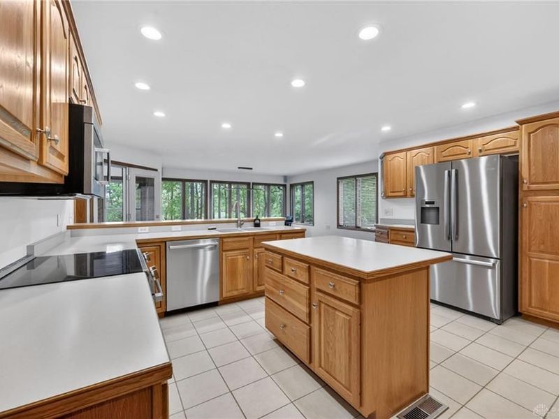 124 Stoney Brook Drive, Eaton, OH 45320 Photo 13