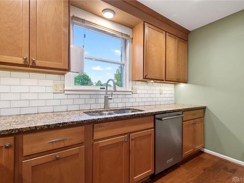 391 Roselake Drive, Centerville, OH 45458 Photo 15