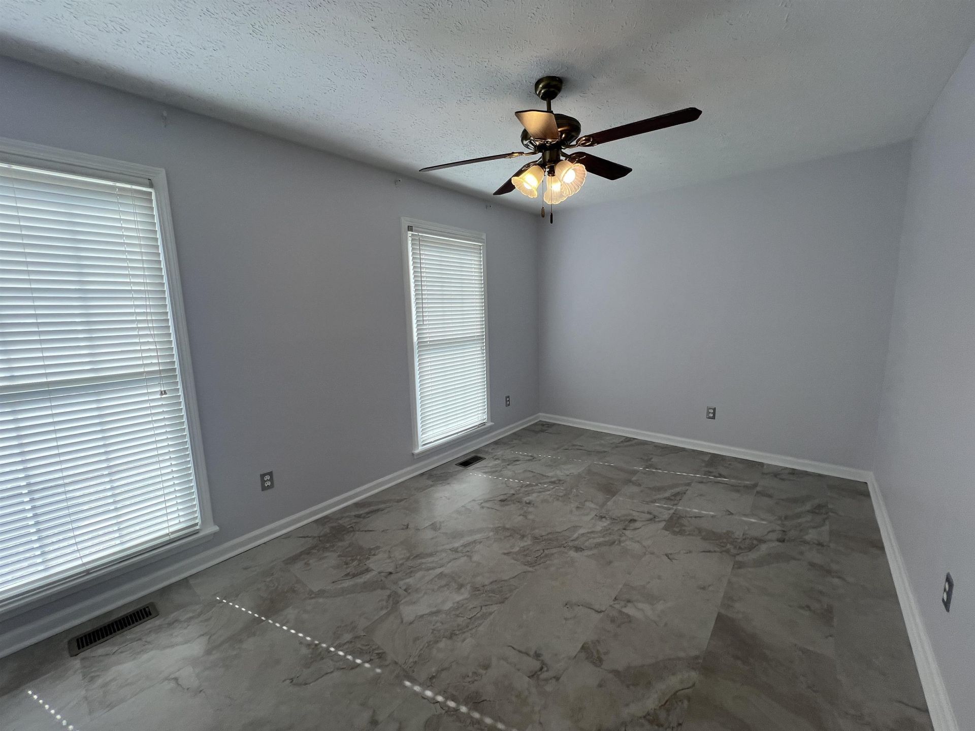 18 Plantation Dr.  Photo 12