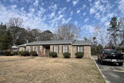 18 Plantation Dr.  photo 4