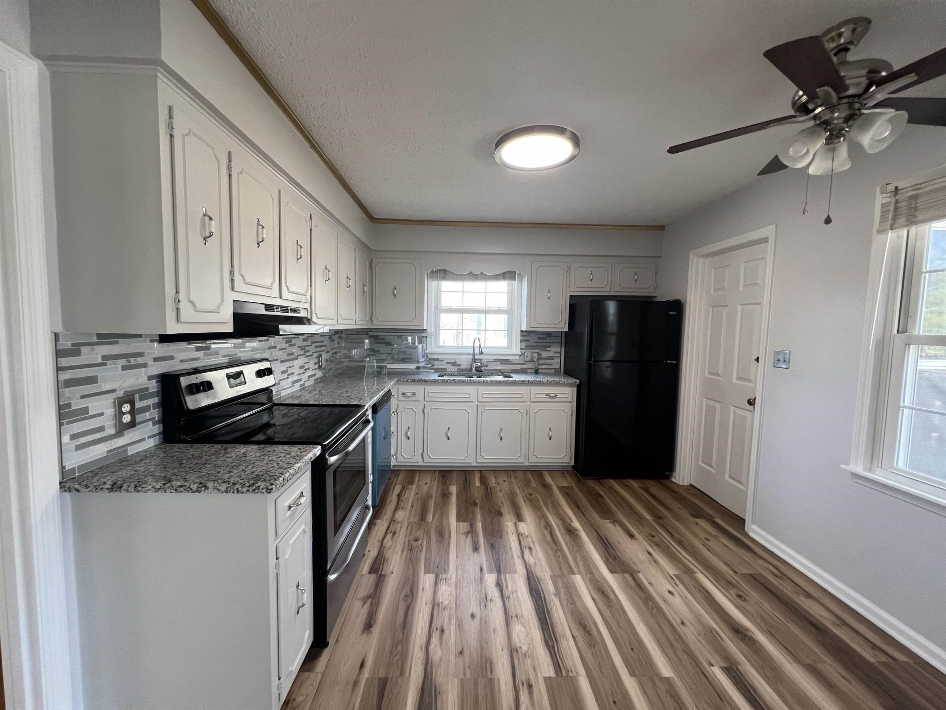 18 Plantation Dr.  Photo 6