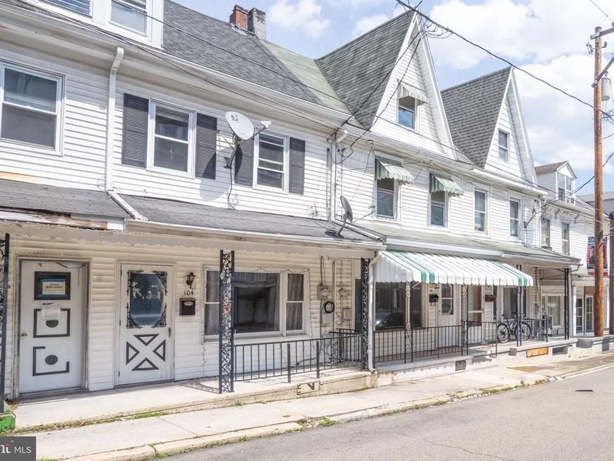 104 W Water Street , New Philadelphia, PA 17959 Main Photo
