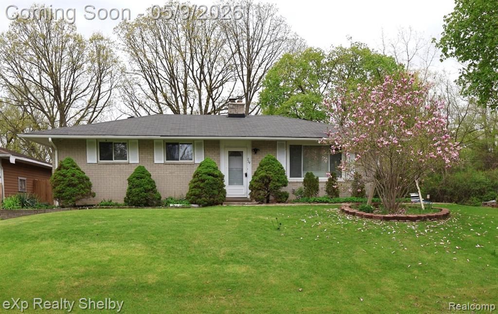719 Sheryl Drive, Waterford Township, MI 48328 Main Photo
