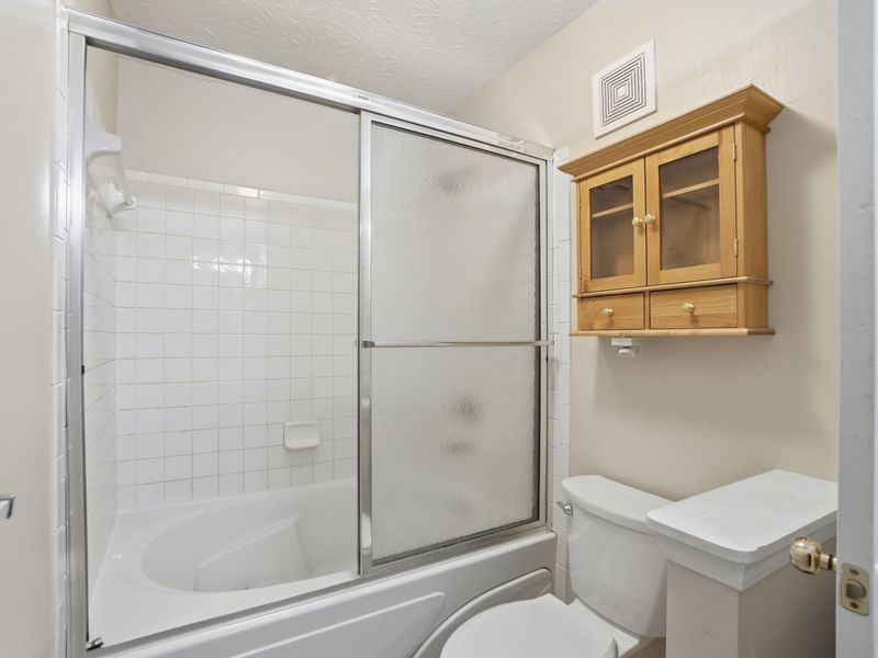119 Hidden Ridge Court, Unit 2D, Highland Heights, KY 41076 Photo 23