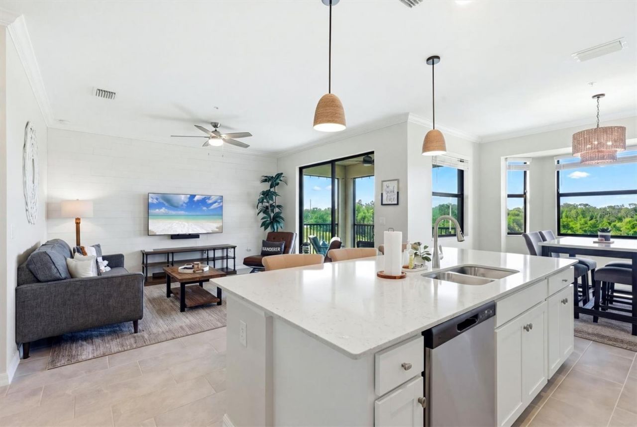 18008 Gawthrop Drive , Unit 401, Bradenton, FL 34211 Photo