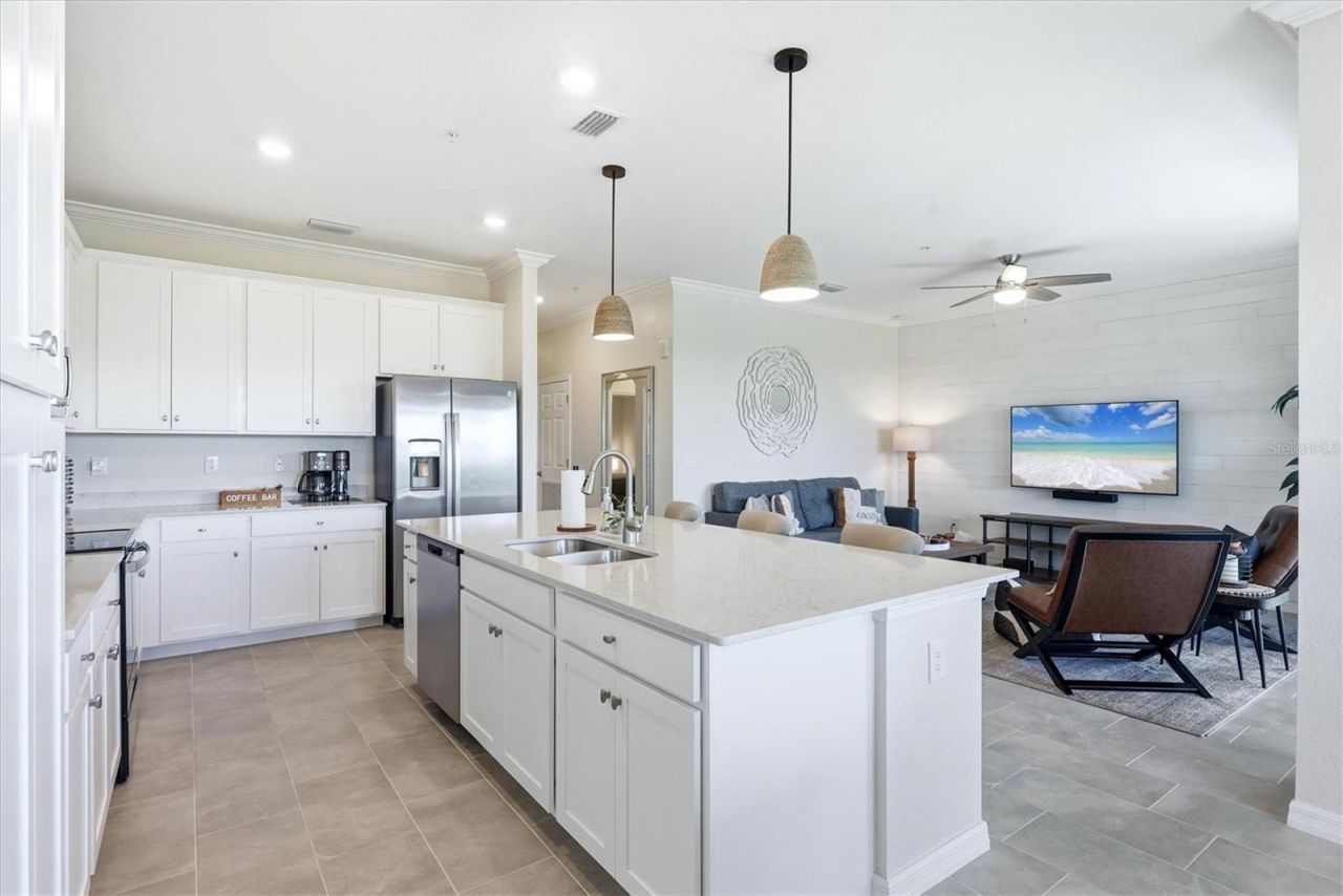 18008 Gawthrop Drive , Unit 401, Bradenton, FL 34211 Photo