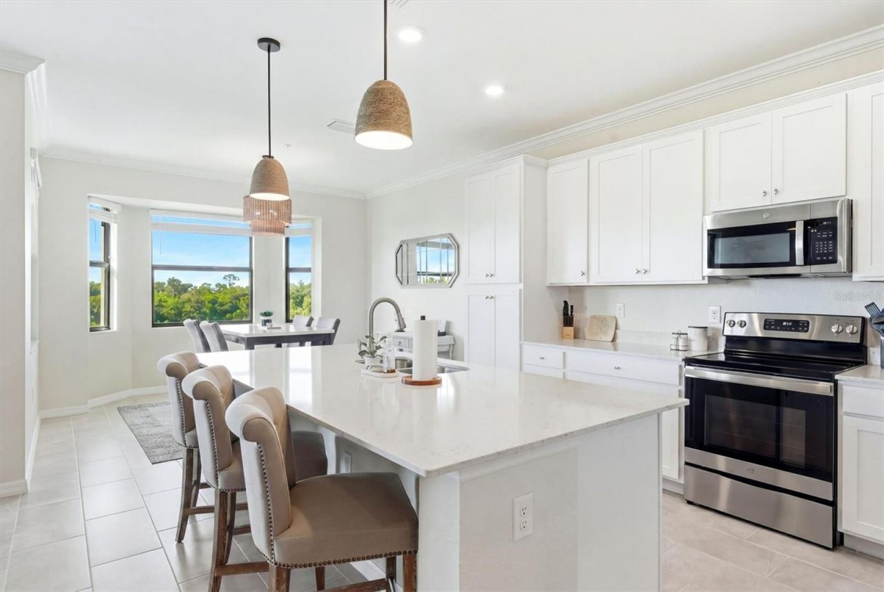 18008 Gawthrop Drive , Unit 401, Bradenton, FL 34211 Photo