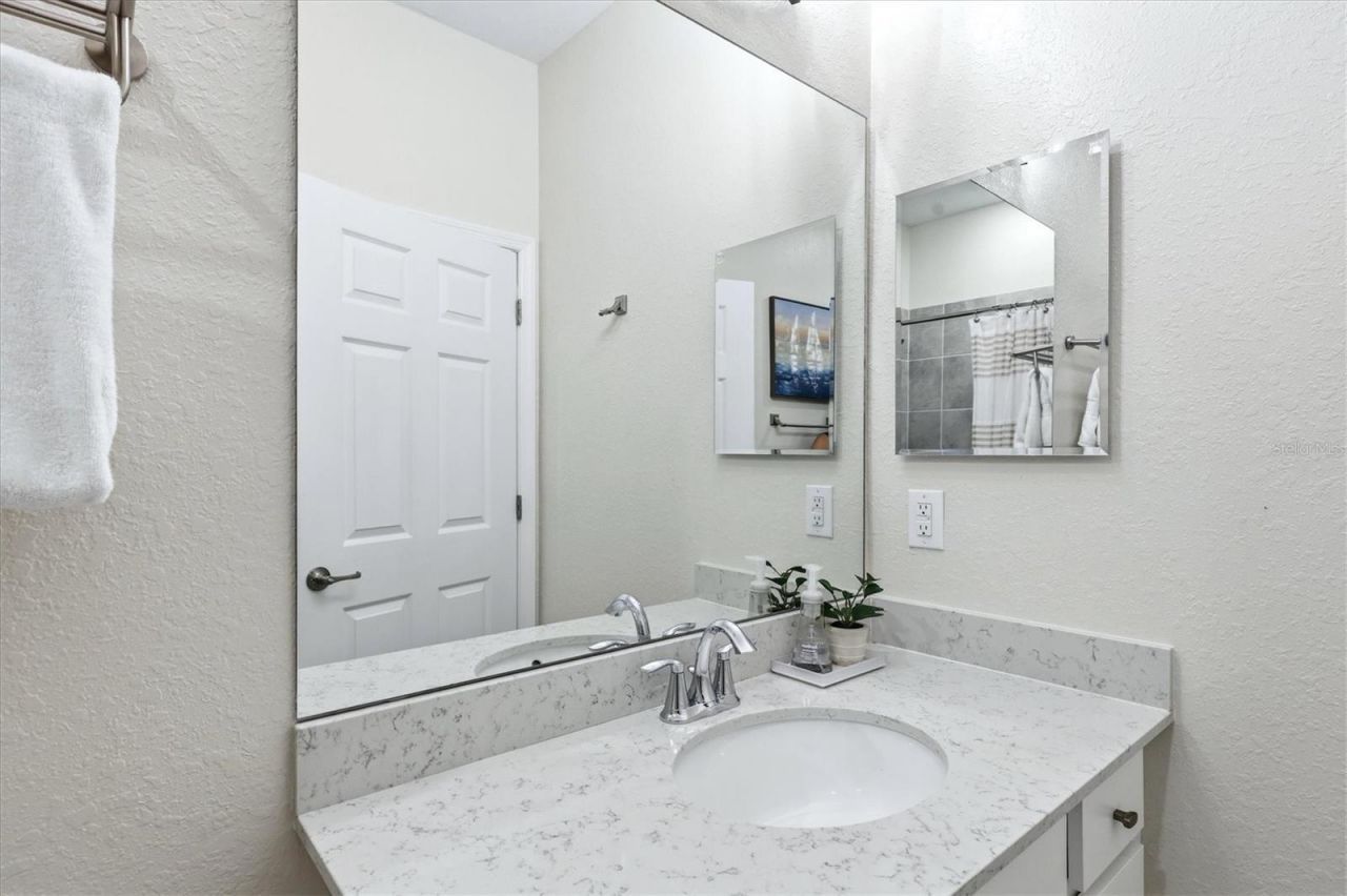 18008 Gawthrop Drive , Unit 401, Bradenton, FL 34211 Photo