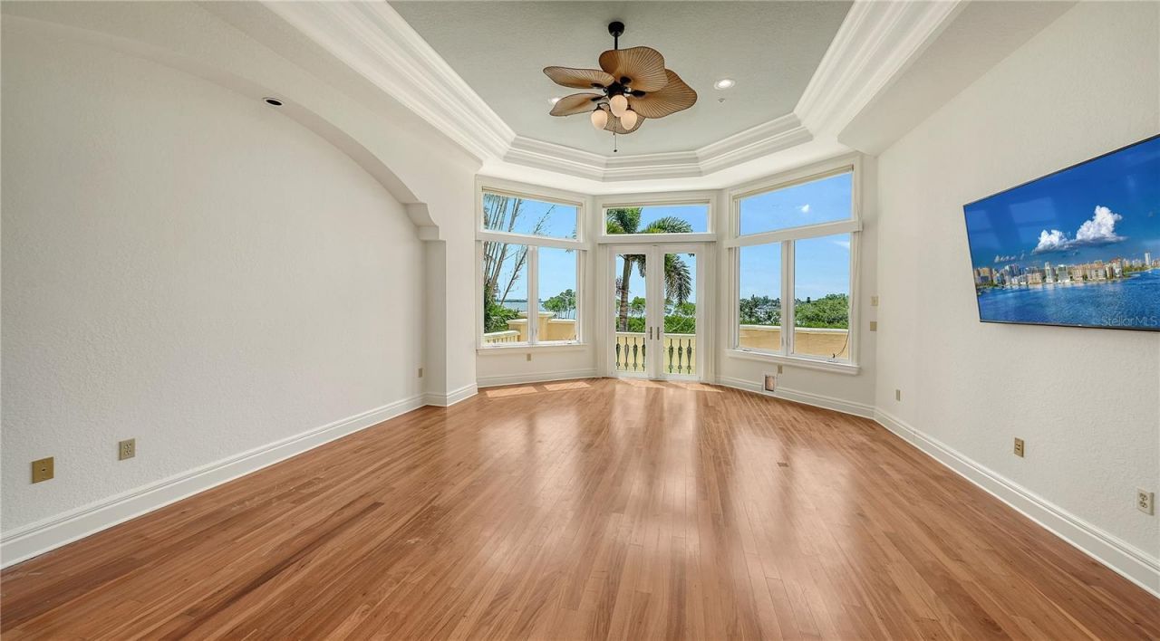 1356 Point Crisp Road, Sarasota, FL 34242 Photo