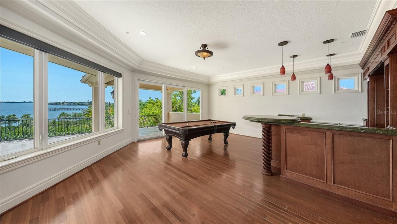 1356 Point Crisp Road, Sarasota, FL 34242 Photo