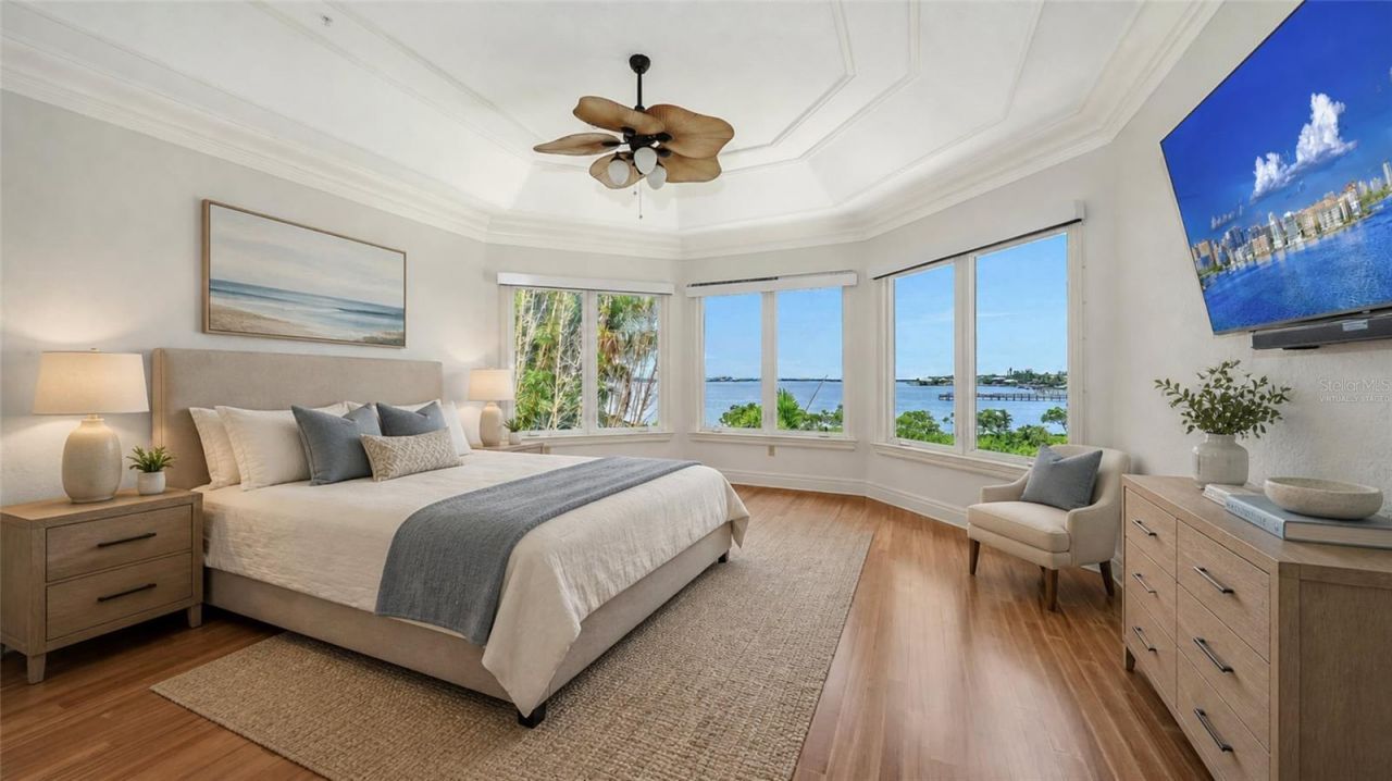 1356 Point Crisp Road, Sarasota, FL 34242 Photo