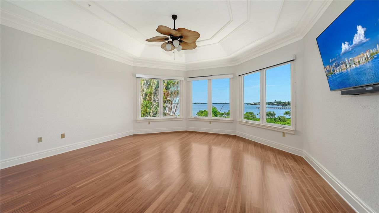 1356 Point Crisp Road, Sarasota, FL 34242 Photo