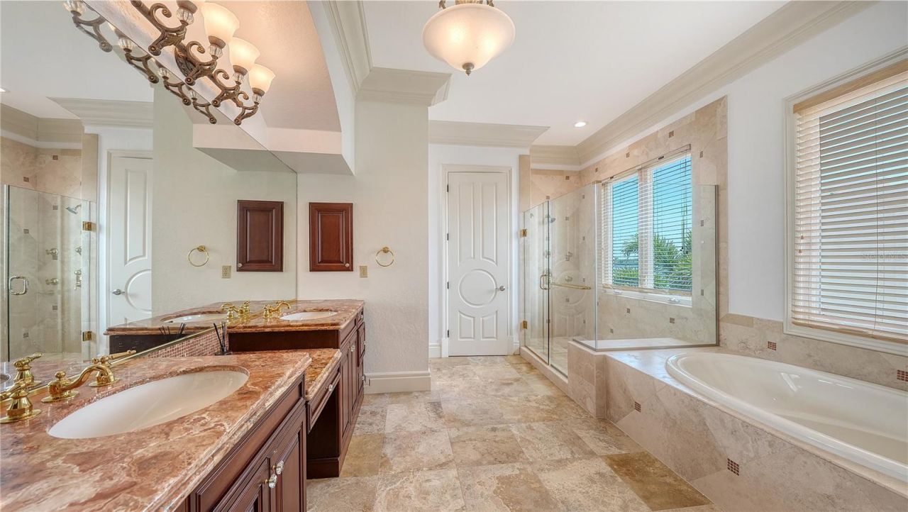 1356 Point Crisp Road, Sarasota, FL 34242 Photo