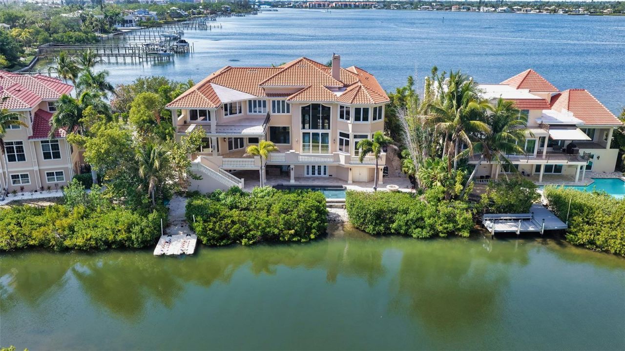 1356 Point Crisp Road, Sarasota, FL 34242 Photo