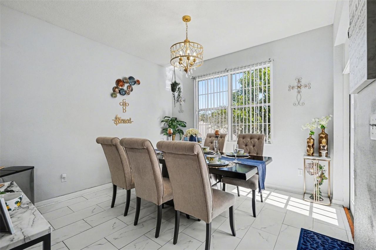 1720 Atlantic Drive , Ruskin, FL 33570 Photo