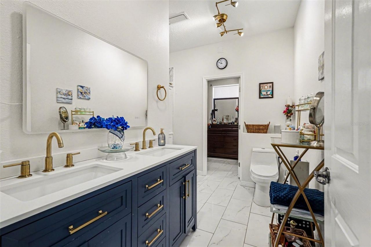 1720 Atlantic Drive , Ruskin, FL 33570 Photo