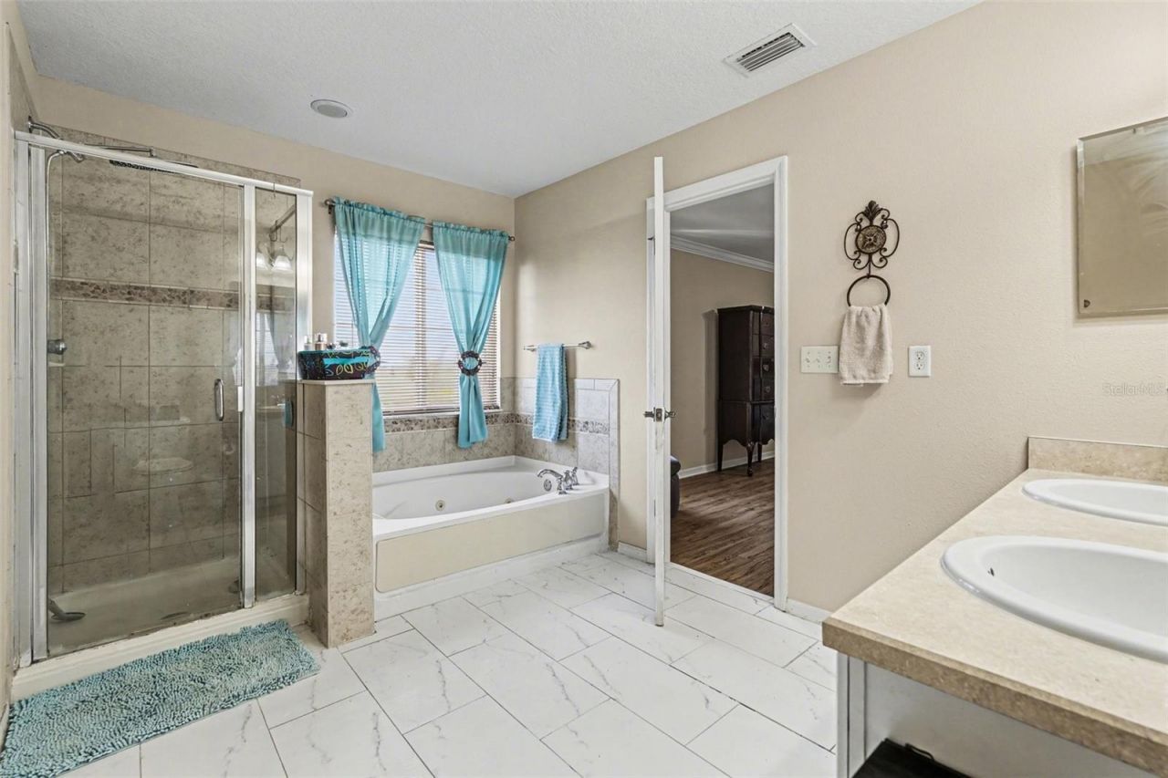 1720 Atlantic Drive , Ruskin, FL 33570 Photo