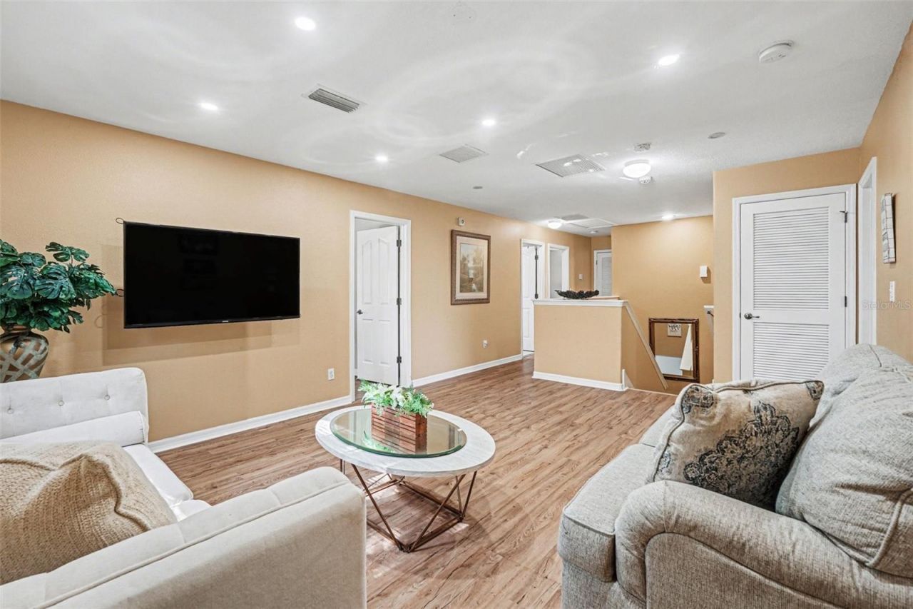 1720 Atlantic Drive , Ruskin, FL 33570 Photo