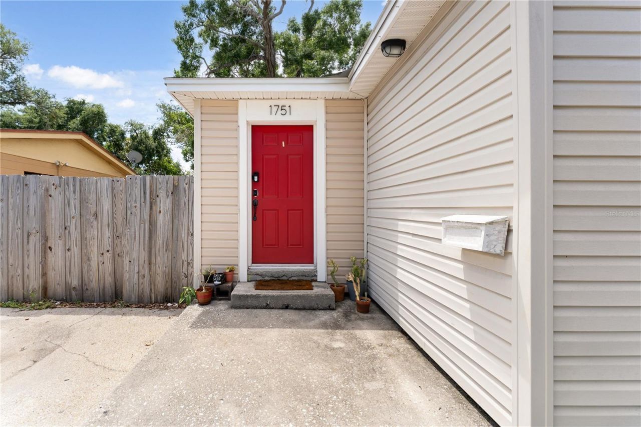 1751 Dayton Street S, Saint Petersburg, FL 33712 Photo