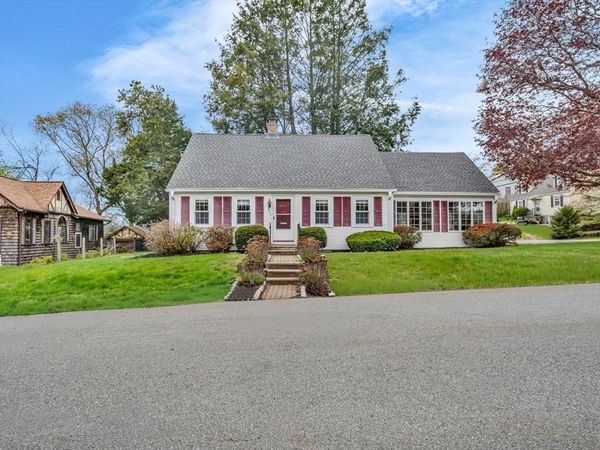 293 Florence Rd, Waltham, MA 02453