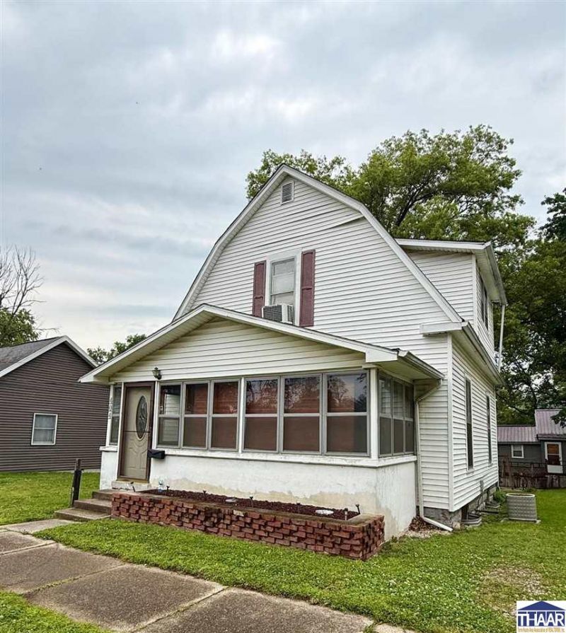 404 W Sylvandell St, Sullivan, IN 47882 Main Photo