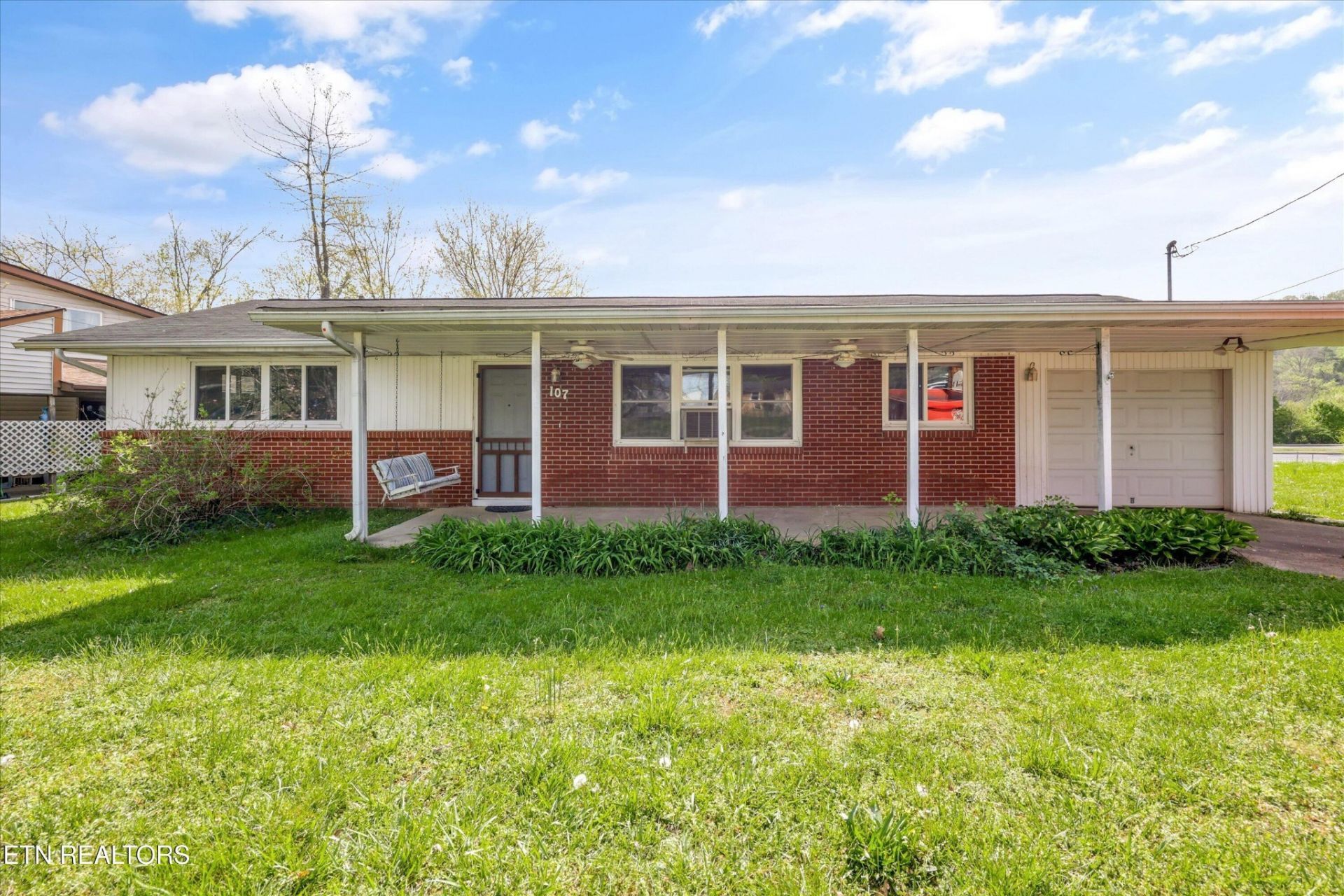 107 Beverly Circle, Oak Ridge, TN 37830 Main Photo