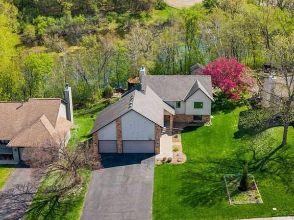 3950 Denmark Avenue, Eagan, MN 55123
