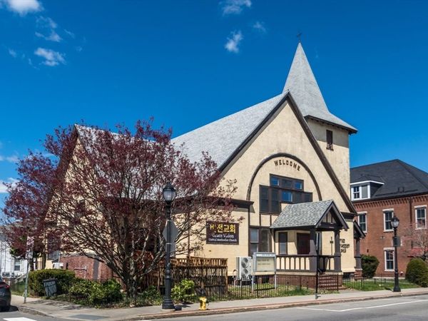 541-545 Moody St, Waltham, MA 02453