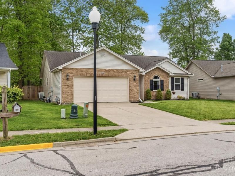 984 Country Oaks Lane, Wilmington, OH 45177 Photo 2