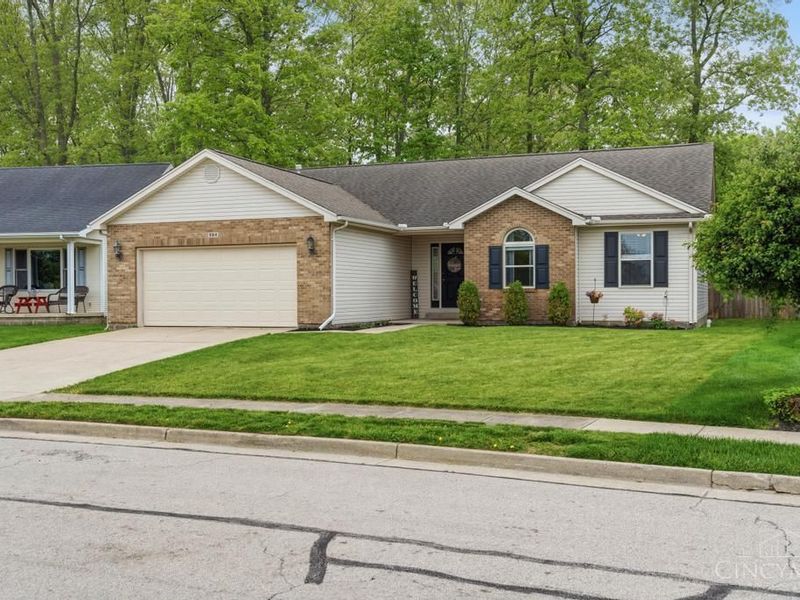 984 Country Oaks Lane, Wilmington, OH 45177 Photo 3