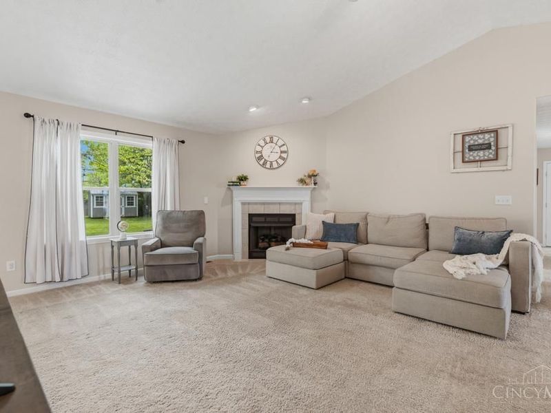984 Country Oaks Lane, Wilmington, OH 45177 Photo 7