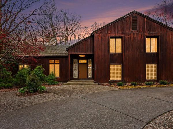 1519 Middlebrook Drive, Norton Shores, MI 49441