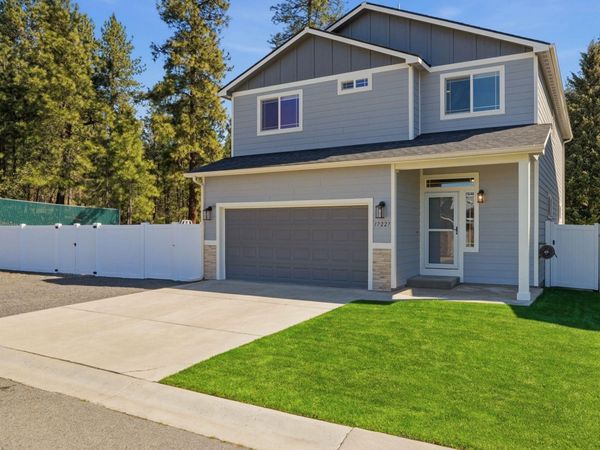17227 N NEVADA Ln, Spokane, WA 99005