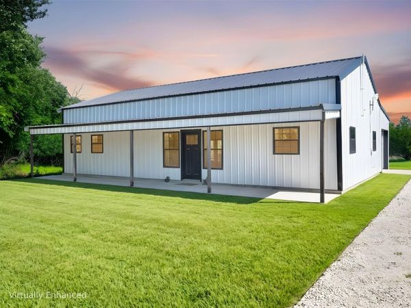 411 Avila LN , Briggs, TX 78608