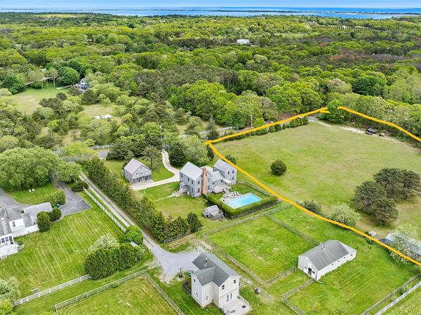 144 DAMASCUS Road , East Quogue, NY 11942