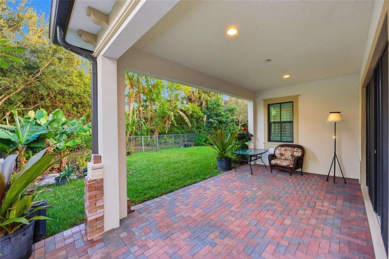9220 E Meridian Dr , Parkland, FL 33076 Photo