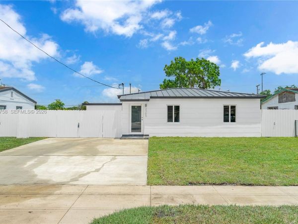 2265 NW 155 ST , Miami Gardens, FL 33054