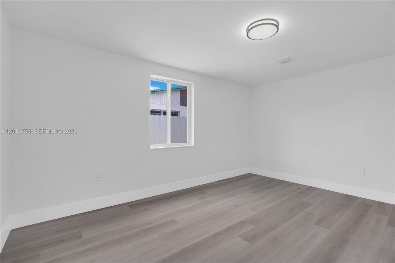 2265 NW 155 St , Miami Gardens, FL 33054 Photo
