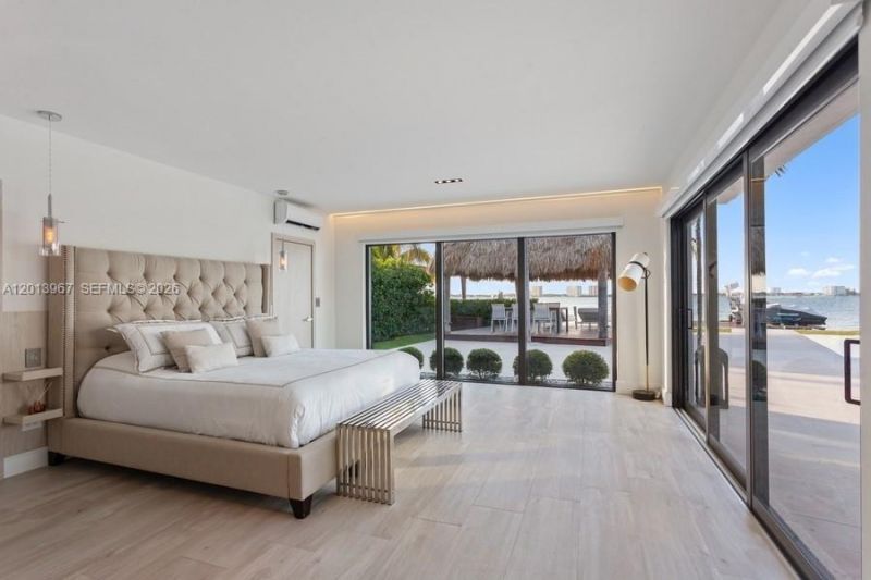 7972 Biscayne Point Cir , Miami Beach, FL 33141 Photo