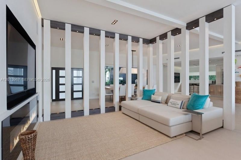 7972 Biscayne Point Cir , Miami Beach, FL 33141 Photo