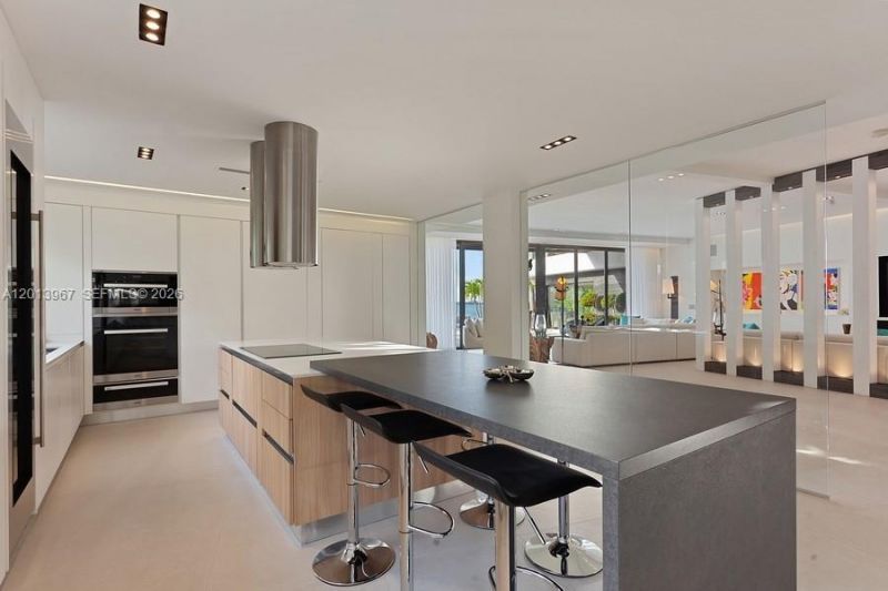 7972 Biscayne Point Cir , Miami Beach, FL 33141 Photo