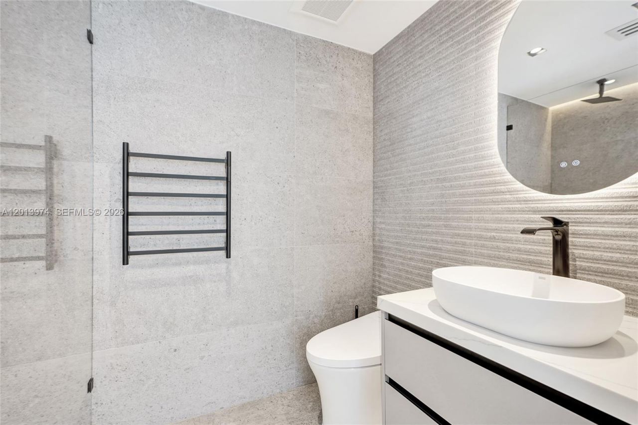 1170 101st St, Unit 602, Bay Harbor Islands, FL 33154 Photo