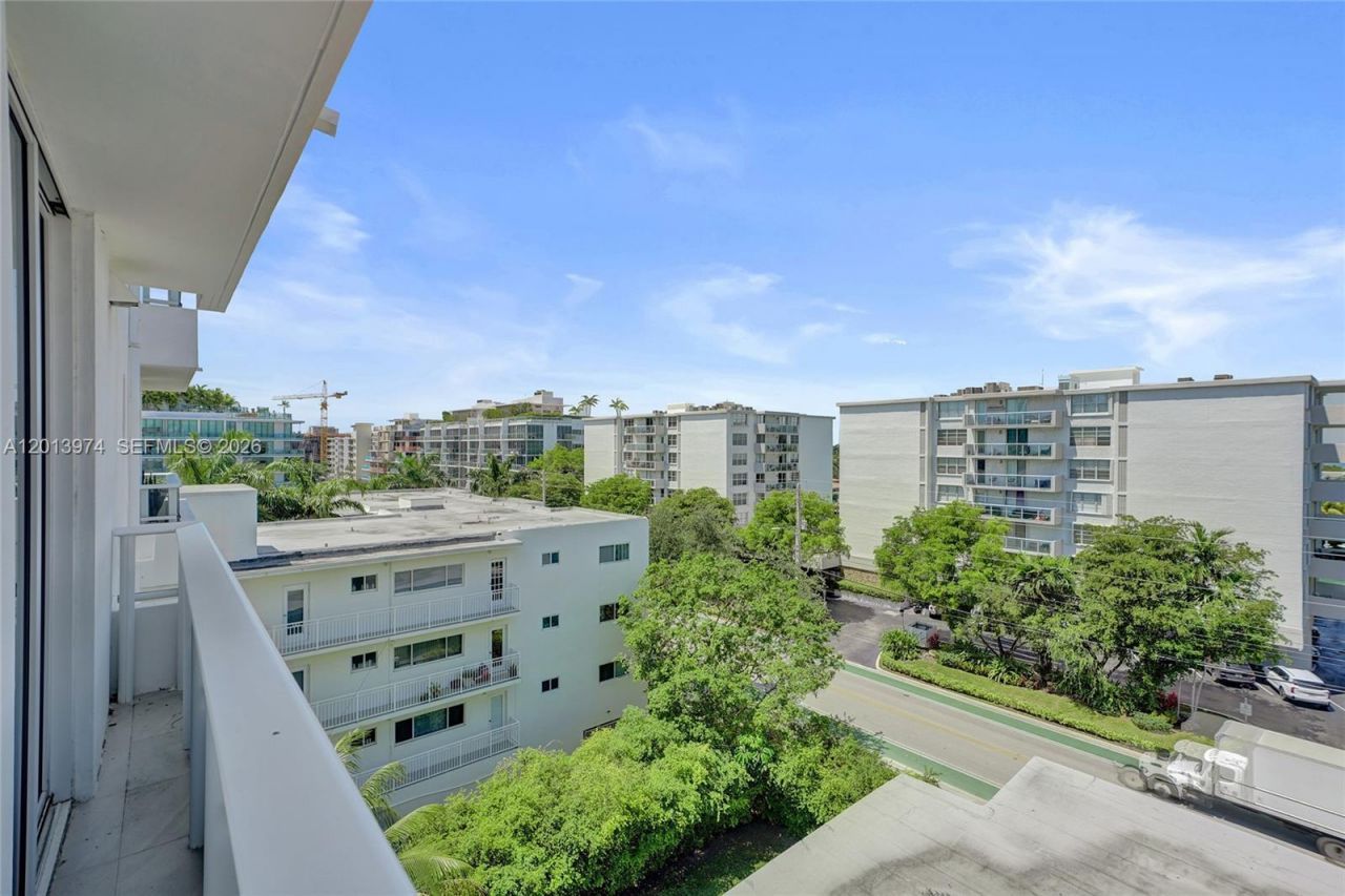 1170 101st St, Unit 602, Bay Harbor Islands, FL 33154 Photo
