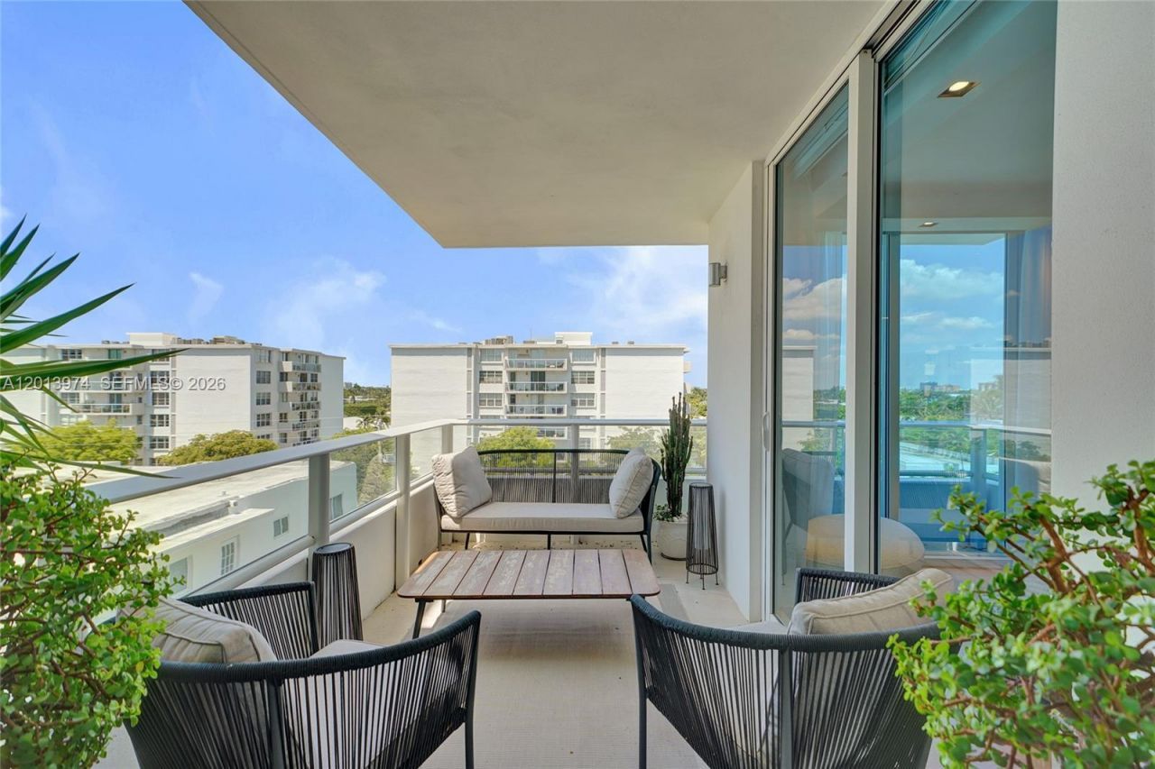 1170 101st St, Unit 602, Bay Harbor Islands, FL 33154 Photo