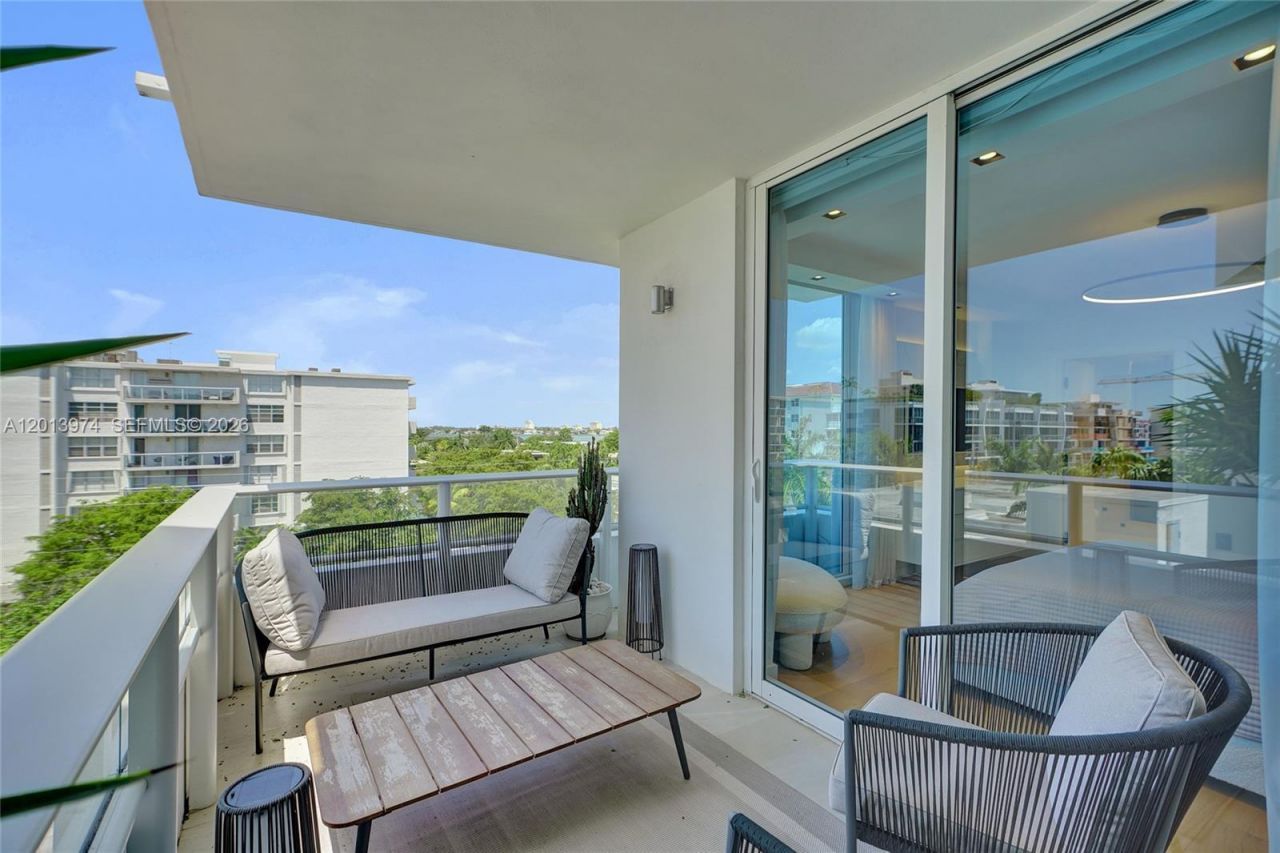 1170 101st St, Unit 602, Bay Harbor Islands, FL 33154 Photo