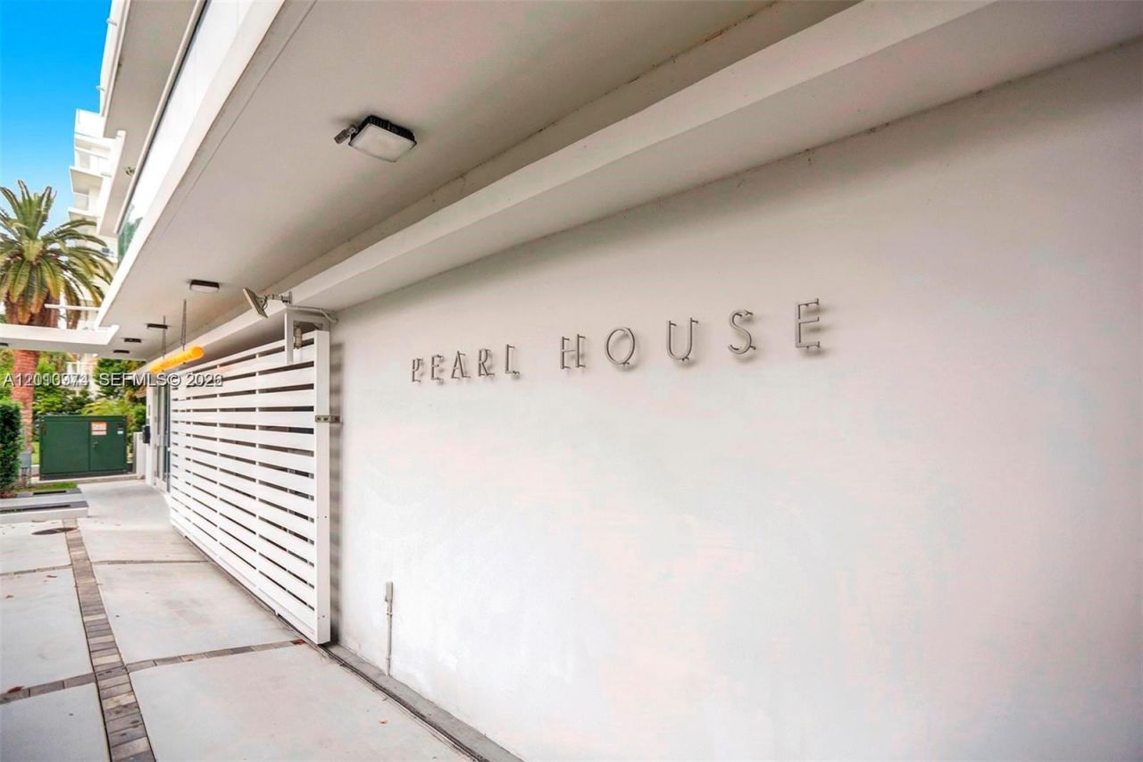 1170 101st St, Unit 602, Bay Harbor Islands, FL 33154 Photo