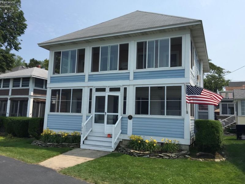 218 Lakefront, Lakeside, OH 43440 Photo 2