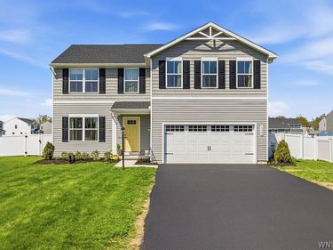 6228 Hoover Road, Sanborn, NY 14132