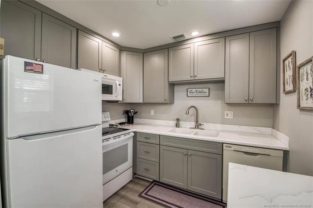 2929 SE Ocean Boulevard, Unit 114-6, Stuart, FL 34996 Photo